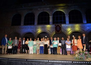 San Clemente arranca su Feria y Fiestas con el pregón de Luis Blasco y los galardones al Centro de Mayores y la parroquia de la localidad
