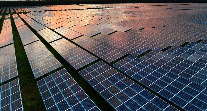 Holaluz y Blacksalt AM firman un contrato de compraventa de energía para la planta fotovoltaica Huesun I de Barajas de Melo