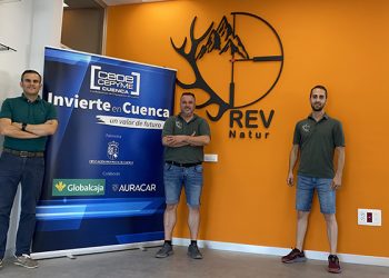 Invierte en Cuenca muestra su apoyo a la instalación de la nueva armería RevNatur en Cuenca