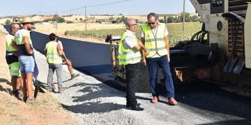La Diputación de Cuenca está trabajando en la rehabilitación de la CUV-3032 entre Fuente de Pedro Naharro y Torrubia del Campo