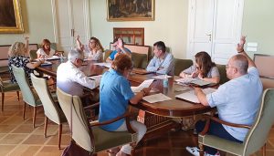 La Diputación de Guadalajara aumenta un 28%, hasta 1.847.659 euros, los fondos para el programa ‘Como en Casa’