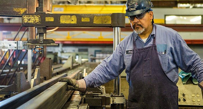 La falta de formación de los trabajadores y la falta de seguridad de las máquinas, entre las principales causas de siniestralidad laboral en CLM