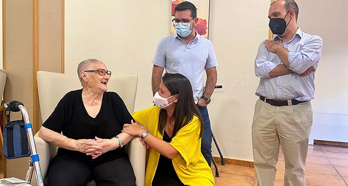 La Junta incorpora a la red regional 112 plazas públicas en residencias de mayores de titularidad o gestión privada