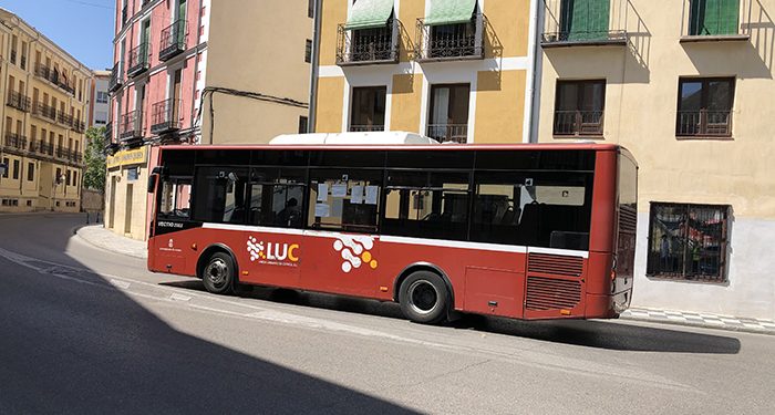 El PP lamenta que el Ayuntamiento de Cuenca pague 600.000 euros a la concesionaria de autobuses “por una incorrecta concesión cuando Dolz era teniente alcalde en el año 2012" 1 Los abonos del servicio de autobús urbano de Cuenca reducen su precio un 30%