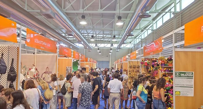 Los gallegos de Ventanas al Pasado se llevan el premio Obra Artesana de la XXXV Feria de Artesanía de Cuenca