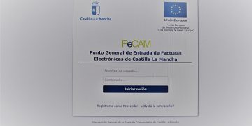 Los proveedores de la Administración regional eligen la vía electrónica para presentar el 97,2 por ciento de las facturas