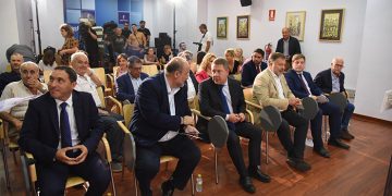 Page, junto a Dolz, Chana y Martínez Guijarro, viaja a Puerto Rico y Costa Rica para reunirse con los inversores del futuro parque temático de Cuenca