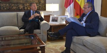 Rigor, prudencia, cumplimiento de los compromisos y congelación de la presión fiscal, características del techo de gasto y de los Presupuestos de la Junta para 2023