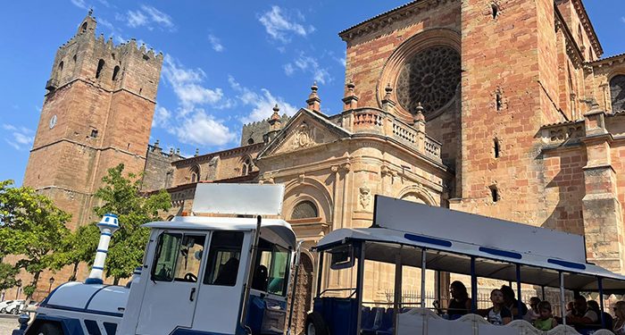 Sigüenza estrena tren turístico 1 Sigüenza estrena tren turístico