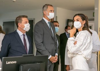 Los Reyes presiden la inauguración oficial de la ampliación del Hospital de Guadalajara (galería fotográfica)