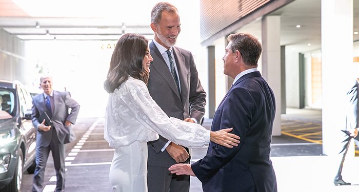 Los Reyes presiden la inauguración oficial de la ampliación del Hospital de Guadalajara (galería fotográfica)