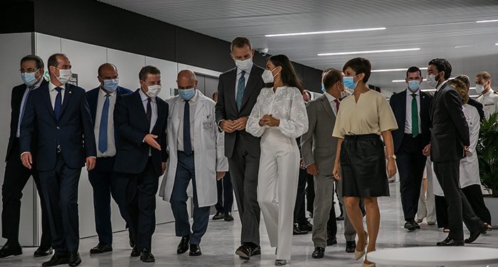Los Reyes presiden la inauguración oficial de la ampliación del Hospital de Guadalajara (galería fotográfica)