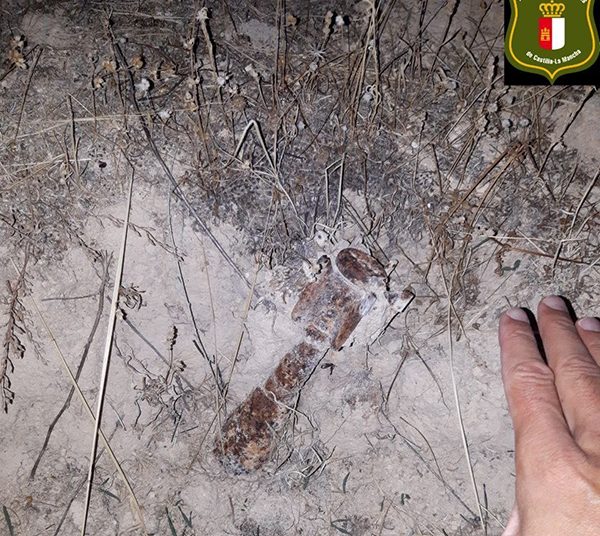 Agentes Medioambientales encuentran un obús de la Guerra Civil en Cogolludo