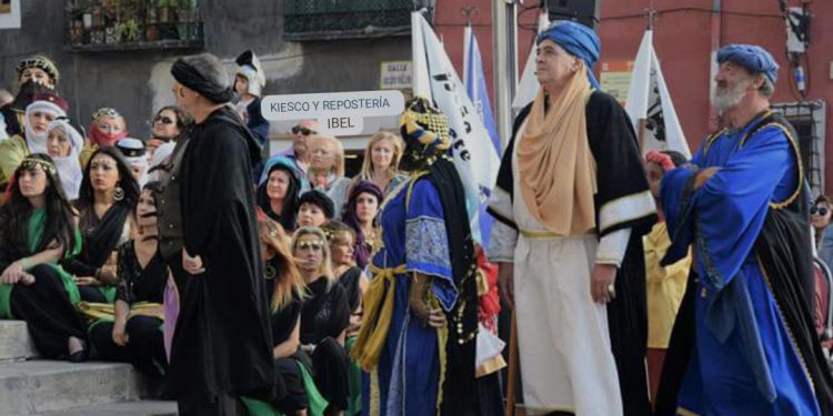 Al César lo que es del César 1 Al César lo que es del César (2)