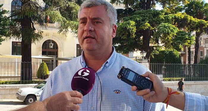 Alfonso Esteban: “Page debe bajar los impuestos porque es la manera más justa de ayudar a las familias como están haciendo los gobiernos del PP” 1 Alfonso Esteban