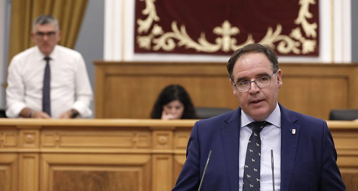 Prieto alerta sobre la subida de la luz y combustibles en el inicio de curso, “agravan una situación en la Page no ha cumplido, en siete años, sus promesas electorales” 1 Benjamín Prieto