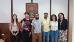 Cabanillas abre una oficina para la atención al colectivo LGTBI