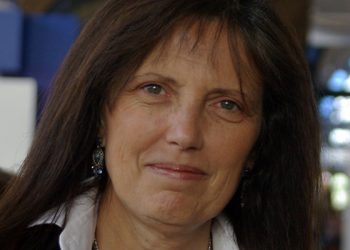 Claudia Piñeiro y su libro ‘Catedrales’ ganan el premio Tormo Negro–Masfarné 2022