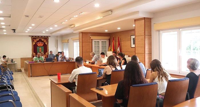 El Ayuntamiento de Cabanillas suspende licencias a la instalación de plantas de energía solar y eólica, a excepción del autoconsumo