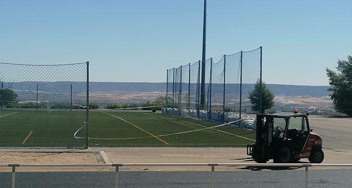 El Ayuntamiento de Villanueva de la Torre inicia el arreglo integral de las pistas de atletismo del municipio