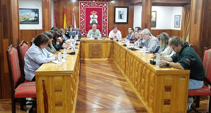 El pleno del Ayuntamiento de Tarancón aprueba inversiones por importe de 6,5 millones de euros y una rebaja del impuesto de vehículos de tracción mecánica