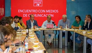 El PSOE de Guadalajara cuenta con estudios que le otorgan mayoría absoluta en el Ayuntamiento de la capital y la victoria en las elecciones autonómicas
