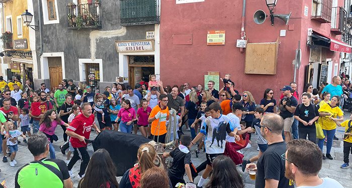 El futuro de la fiesta está asegurado: cientos de niños disfrutan de su San Mateo