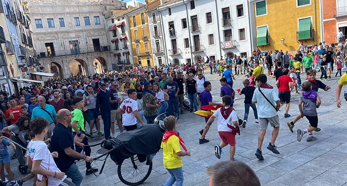 El futuro de la fiesta está asegurado: cientos de niños disfrutan de su San Mateo