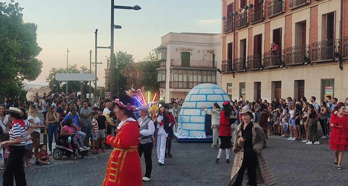 Guadalajara reivindica la diversad con el gran desfile de sus Ferias y Fiestas