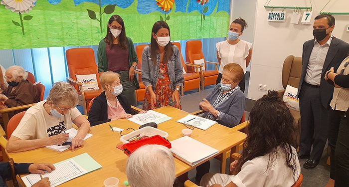 La consejera de Bienestar Social de Castilla-La Mancha visita la residencia El Balconcillo de Guadalajara 1 La consejera de Bienestar Social de Castilla-La Mancha visita la residencia El Balconcillo de Guadalajara