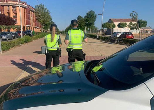 Dos mujeres fingieron interés en comprar un piso en Pelegrina a una señora de 83 años: le robaron joyas y 3.000 euros 1 La Guardia Civil detiene a una persona en Azuqueca de Henares como presunto autor de un homicidio en grado de tentativa