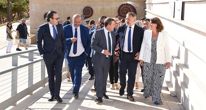 La Junta destaca su compromiso para la atracción de proyectos internacionales diferenciales como el de Toroverde y Nayara 1 La Junta destaca su compromiso para la atracción de proyectos internacionales diferenciales como el de Toroverde y Nayara