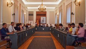 Lucía de Luz “Este Ayuntamiento no tiene ningún problema de financiación, pagamos a 6,8 días y eso genera seguridad”