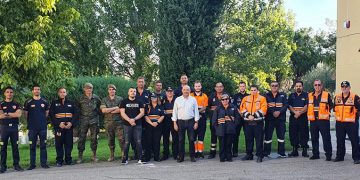 Personal voluntario de Protección Civil, Bomberos y miembros del Ministerio de Defensa reciben formación en reanimación cardiopulmonar