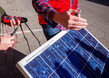 Una treintena de personas han sido contratadas en los últimos dos meses en el sector fotovoltaico gracias a Cruz Roja Cuenca Una treintena de personas han sido contratadas en los últimos dos meses en el sector fotovoltaico gracias a Cruz Roja Cuenca