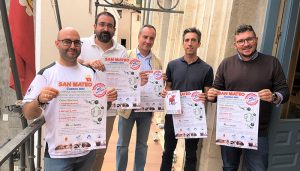 Vasos reutilizables para este primer San Mateo libre de plásticos