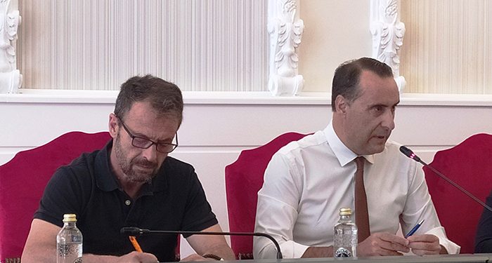 VOX avisa de que “el desmesurado gasto del Gobierno de Rojo y Ciudadanos está dejando con telarañas la caja fuerte de los ahorros del Ayuntamiento de Guadalajara de los últimos 16 años”