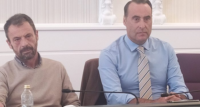 VOX rechaza otro suplemento de crédito en Guadalajara al calificar de “imprudente y derrochadora” la gestión económica de PSOE y Ciudadanos 1 VOX rechaza otro suplemento de crédito en Guadalajara al calificar de “imprudente y derrochadora” la gestión económica de PSOE y Ciudadanos