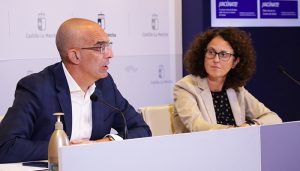 Castilla-La Mancha comienza la campaña de vacunación contra la gripe este viernes animando a la vacunación conjunta con la de Covid