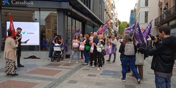 CCOO-Enseñanza CLM vuelve a movilizarse en toda la región por la reducción de la jornada lectiva de losas docentes y la contratación de losas interinosas durante el verano