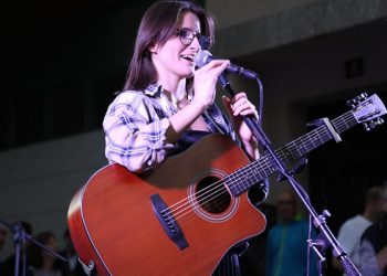 Paula Serrano elegida por ExVITA (plataforma de apoyo a la música emergente) para tocar en acústico en sus estudios