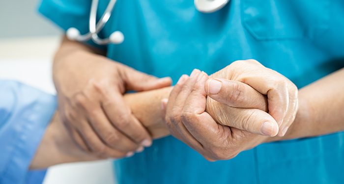 Los profesionales sanitarios proponen cerca de un centenar de medidas para mejorar e impulsar la humanización de la sanidad en Castilla-La Mancha