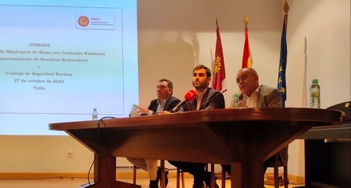 El CSN y AMAC exponen las claves de la seguridad nuclear y la protección radiológica de las centrales nucleares a la población del entorno de Trillo