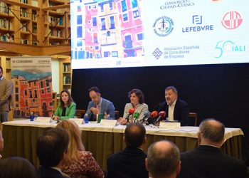 El Gobierno de Castilla-La Mancha formará en competencias digitales a cerca de un millar de mujeres en los entornos rurales de Cuenca