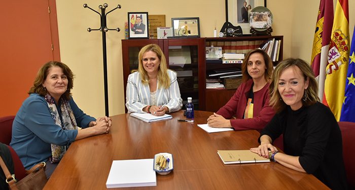 El Gobierno regional destaca la figura de Mercedes Ramírez en los nuevos retos que afronta la Biblioteca Pública del Estado ´Fermín Caballero´