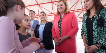 El Gobierno regional licita la compra de más de 22.000 dispositivos digitales para luchar contra la brecha digital del alumnado más vulnerable