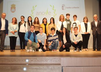 El IES Fernando de los Ríos de Quintanar y su directora, Mercedes García, premiados en el II Concurso de Vídeo Escolar de Anove
