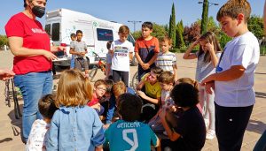 El laboratorio de FabLab, financiado por Diputación, finaliza su recorrido por seis pueblos conquenses con un millar de participantes