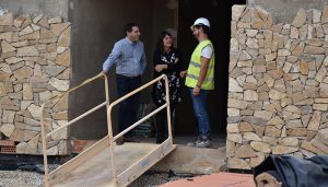 El parque de bomberos de Cañete supera el 60 por ciento de ejecución y ha comenzado la instalación de los servicios