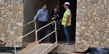 El parque de bomberos de Cañete supera el 60 por ciento de ejecución y ha comenzado la instalación de los servicios